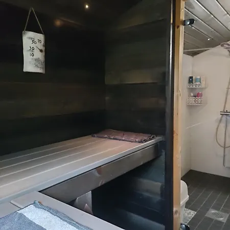 Piha-aitta Taajamassa